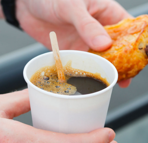 Comment choisir la bonne taille de touillettes pour différents types de tasses ?